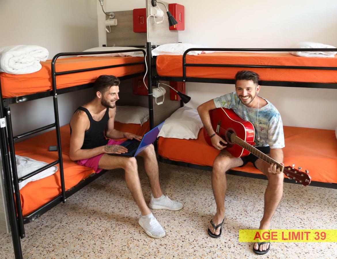 Jammin' Hostel & Bar Rimini Exterior photo