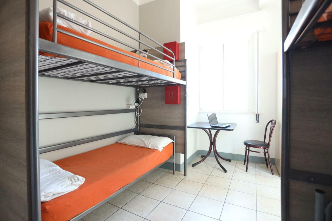 Jammin' Hostel & Bar Rimini Room photo
